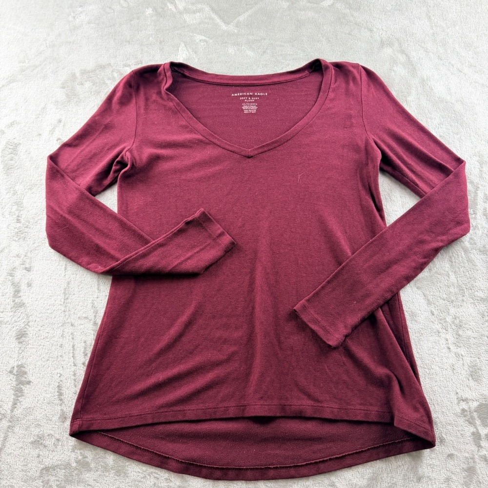 American Eagle Women's XS Soft & Sexy Plush V-Neck Long Sleeve Top Burgundy